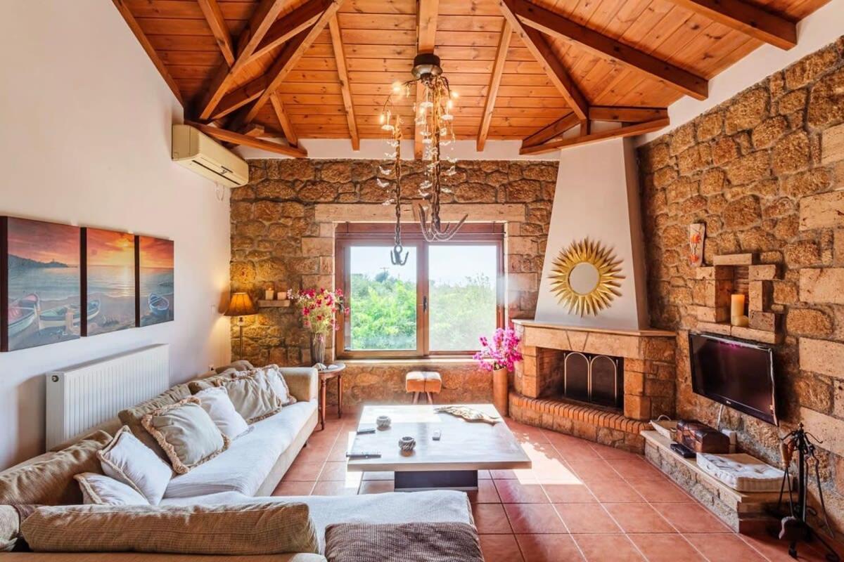 Mani'S Aura Seaside-Spacious Summer Retreat Kotronion  Exterior foto